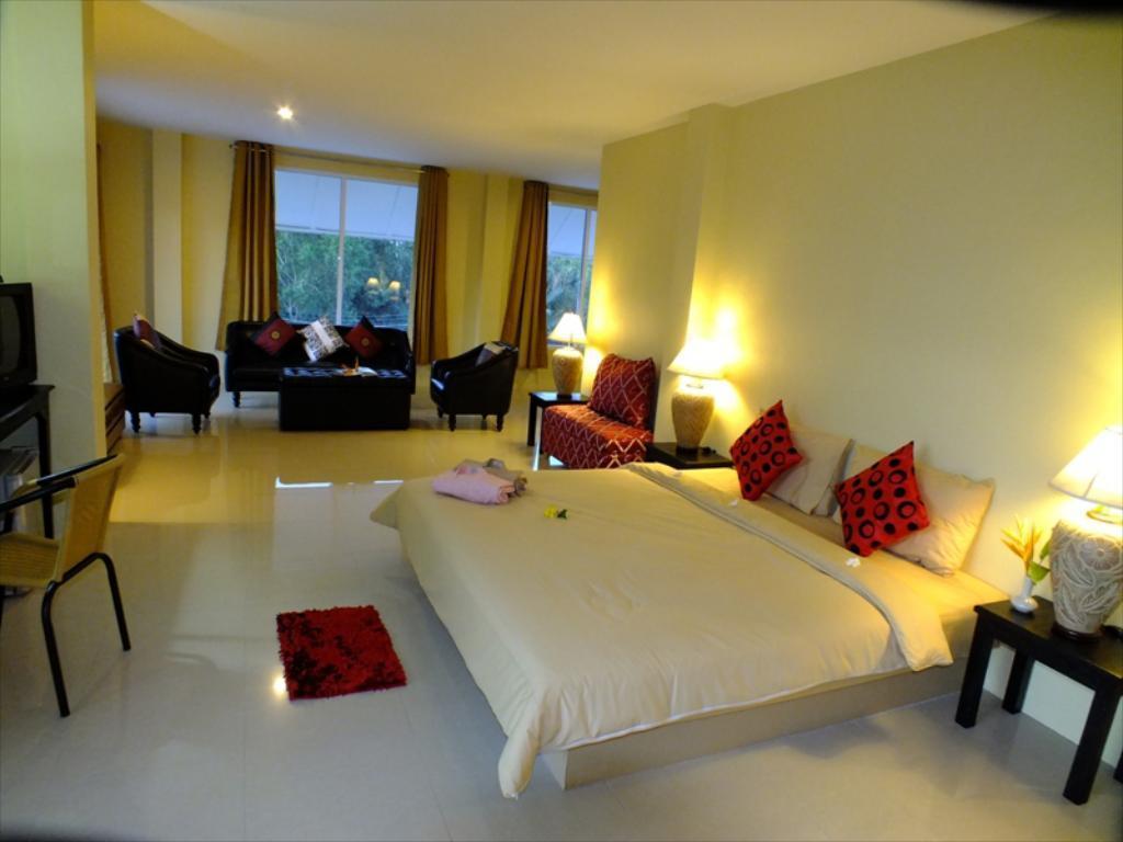 Water Palm Resort Talat Yai Exterior foto