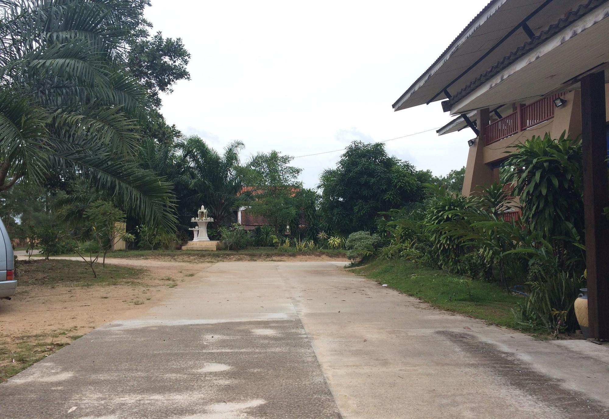 Water Palm Resort Talat Yai Exterior foto