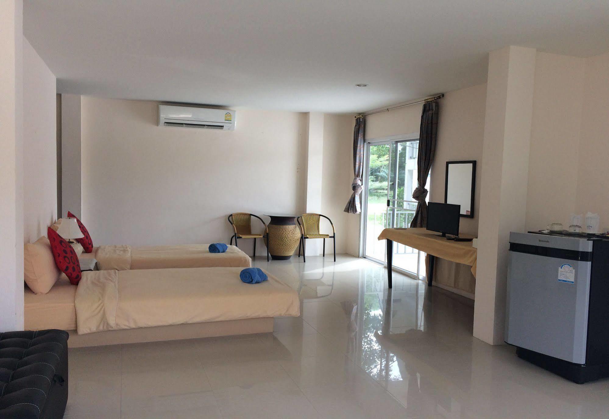 Water Palm Resort Talat Yai Exterior foto